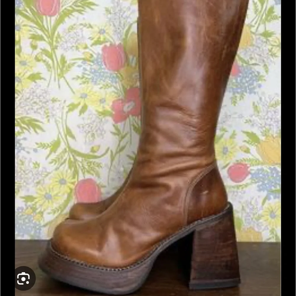 ISO - Destroy boots or similar style and brand - Picture 1 of 2